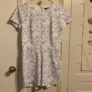 * LAST CHANCE* Banana Republic Floral Romper